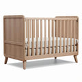 Baby crib with natural wood finish and removable mattress support 130 x 70 x 90cm